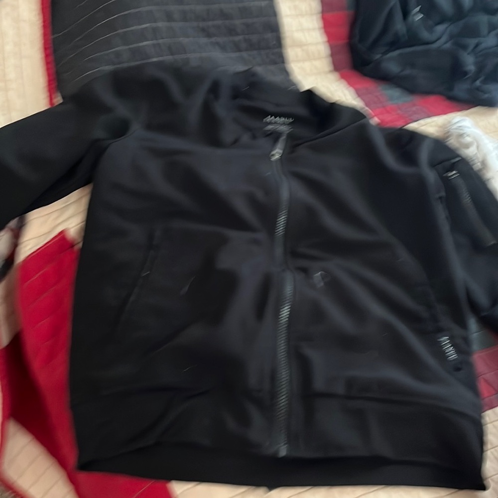 Jaannuu black bomber scrub jacket